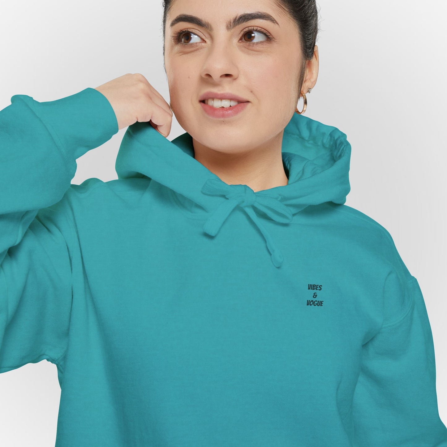 Comfortable Unisex Garment-Dyed Hoodie for Relaxed Days