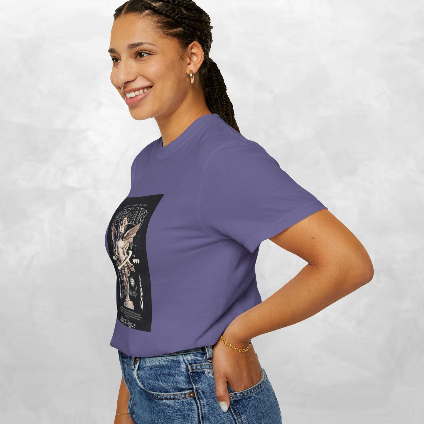 Vintage-Inspired Angel Graphic T-Shirt - Perfect for Casual Wear, Gift for Music Lovers, Cute Outfit Idea, Retro Design, Cozy Everyday Tee