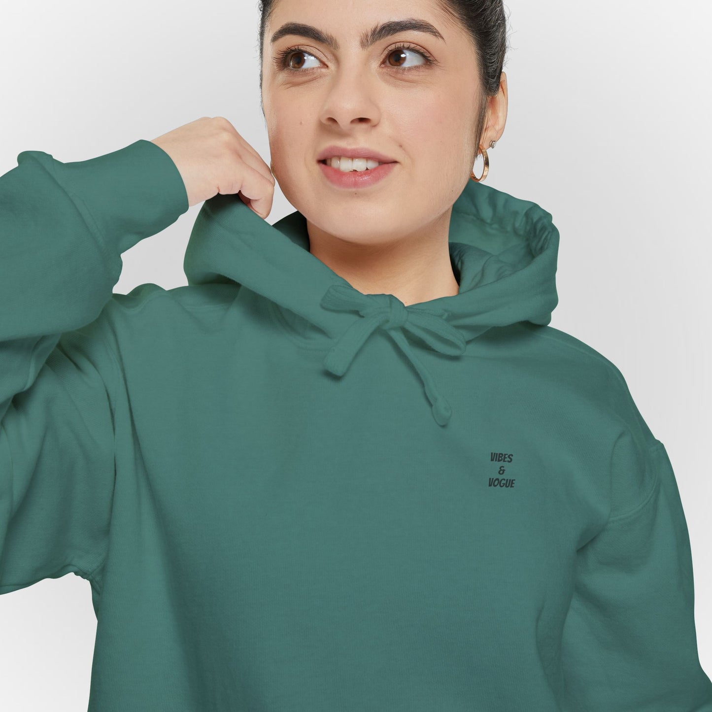 Comfortable Unisex Garment-Dyed Hoodie for Relaxed Days