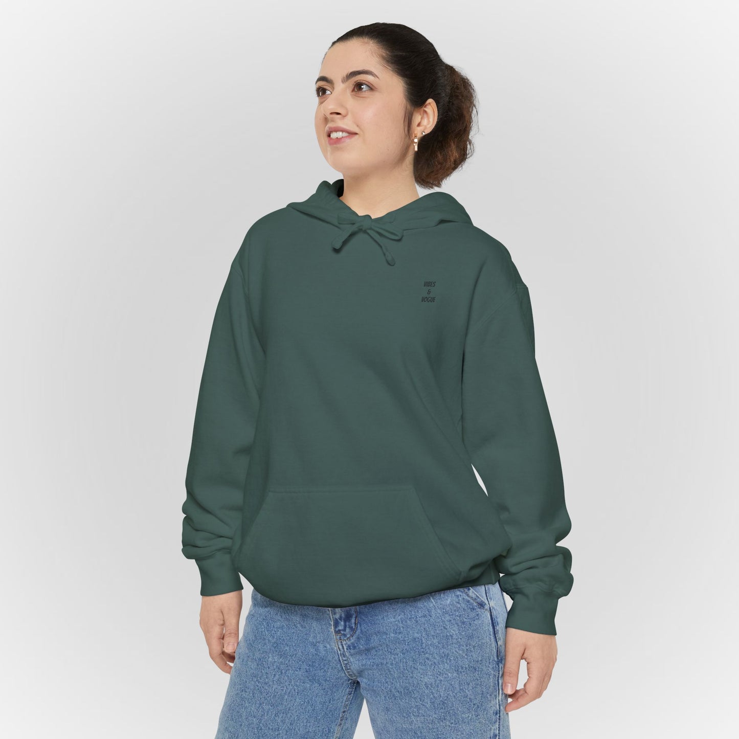 Comfortable Unisex Garment-Dyed Hoodie for Relaxed Days