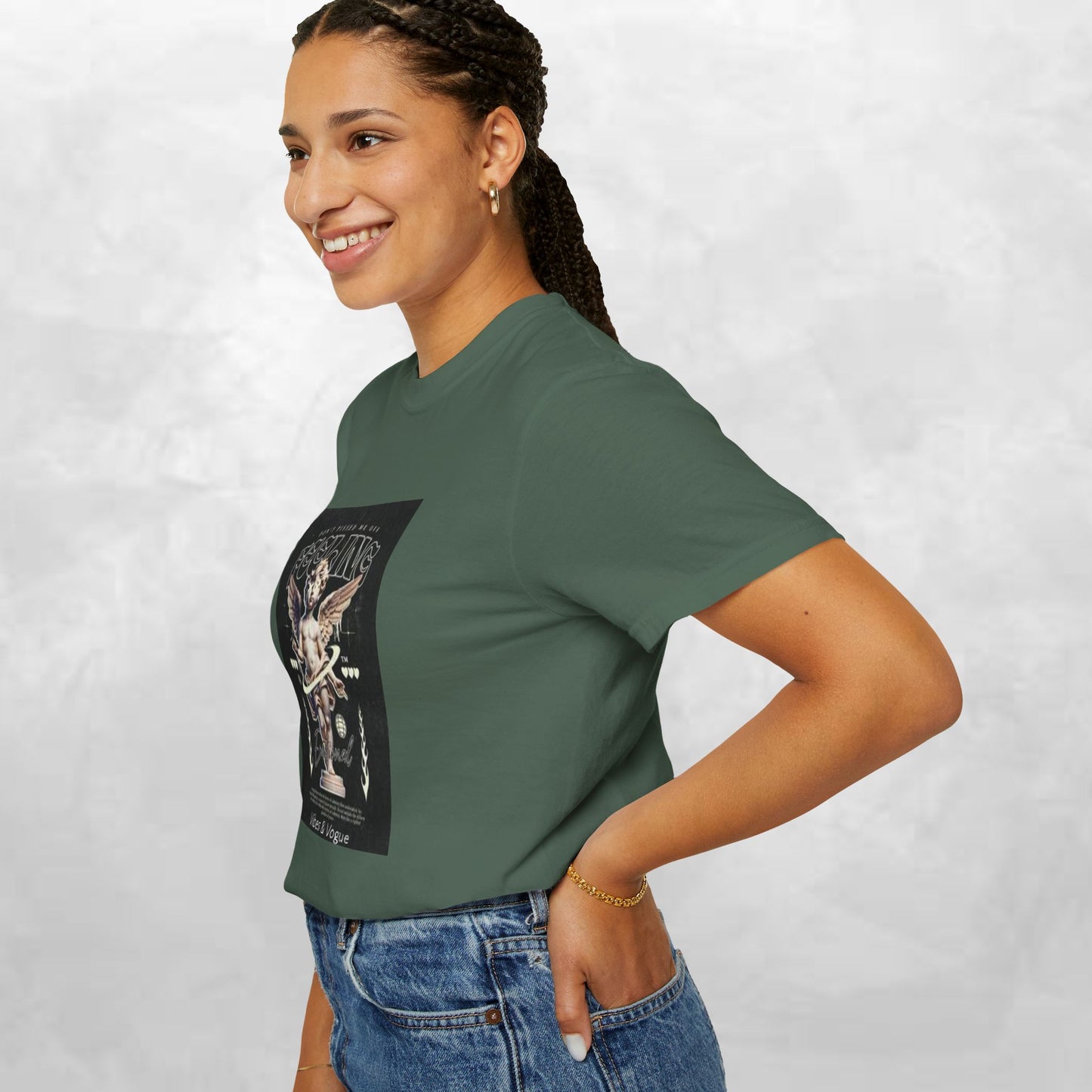 Vintage-Inspired Angel Graphic T-Shirt - Perfect for Casual Wear, Gift for Music Lovers, Cute Outfit Idea, Retro Design, Cozy Everyday Tee