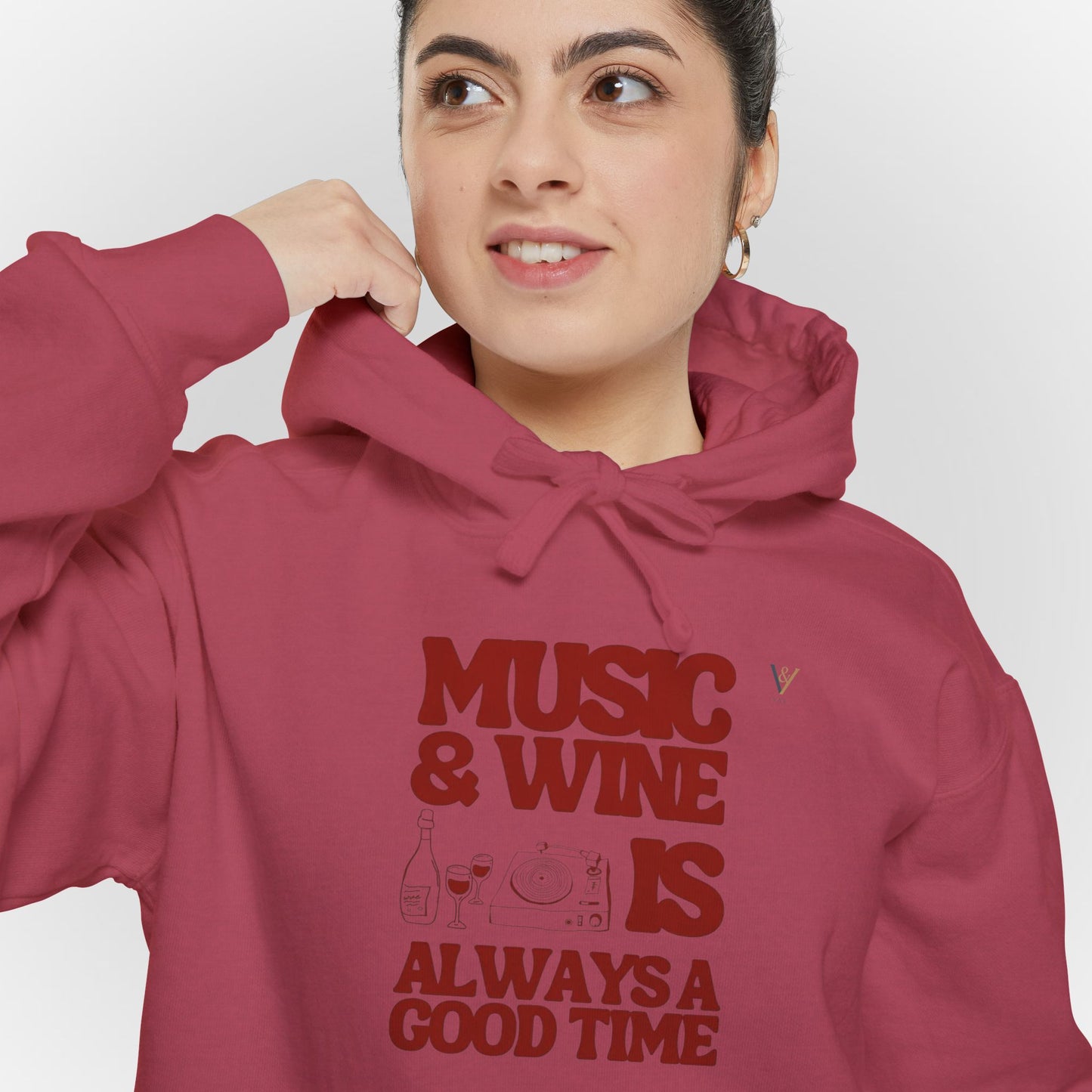Comfortable Unisex Garment-Dyed Hoodie for Relaxed Days