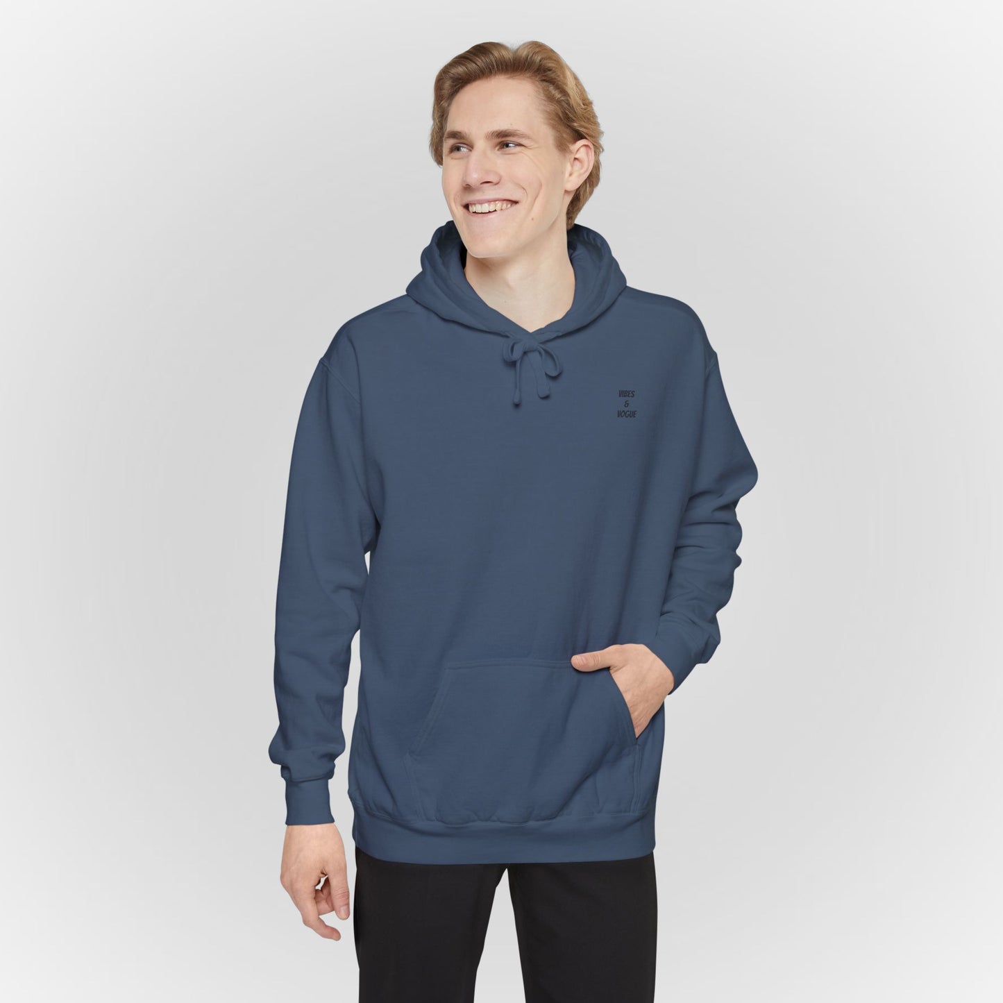 Comfortable Unisex Garment-Dyed Hoodie for Relaxed Days