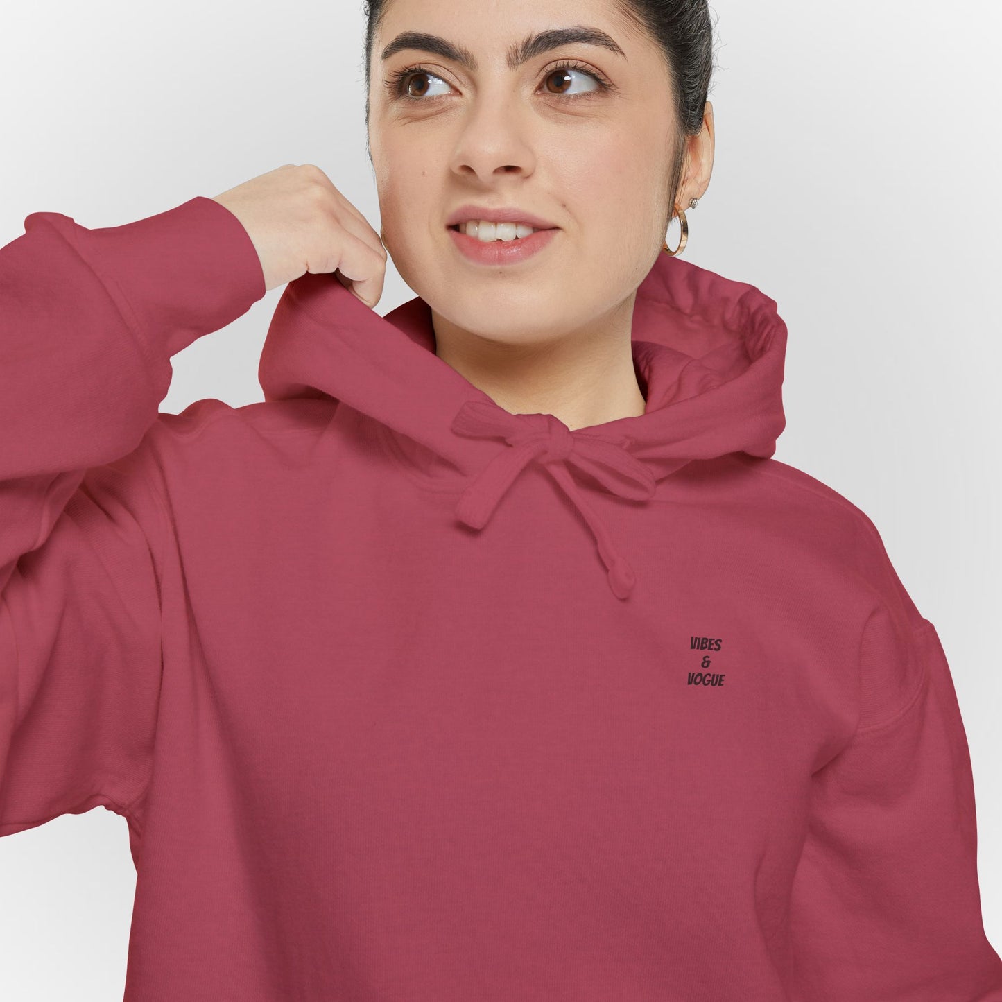 Comfortable Unisex Garment-Dyed Hoodie for Relaxed Days