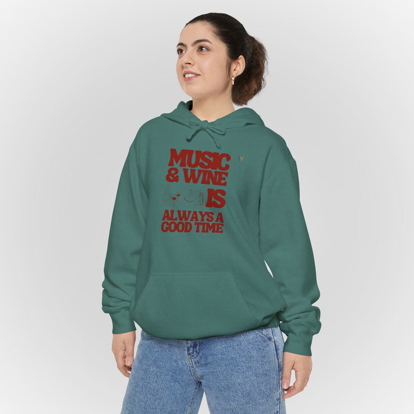 Comfortable Unisex Garment-Dyed Hoodie for Relaxed Days