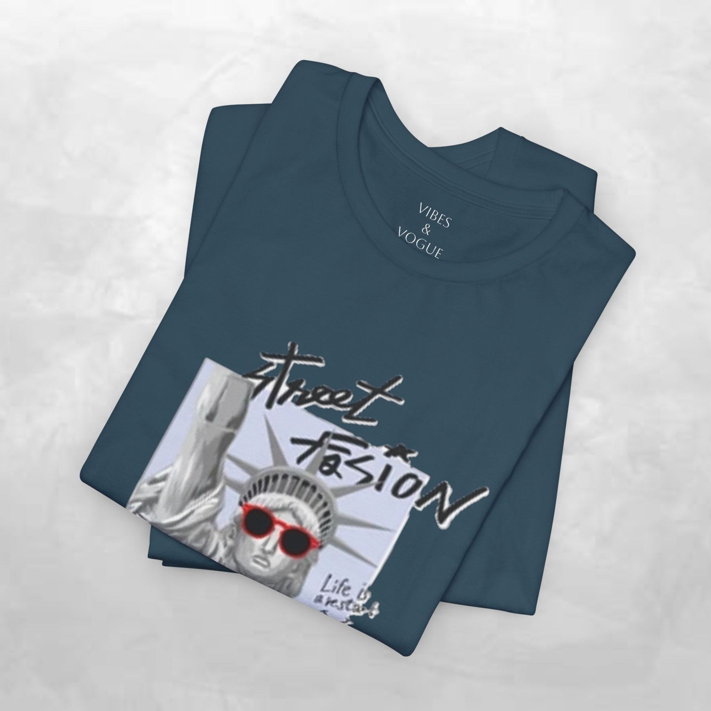 Statue of Liberty Graphic Tee, NYC Pride Shirt, Unisex Casual Wear, Summer Fashion, Unique Gift for Travelers