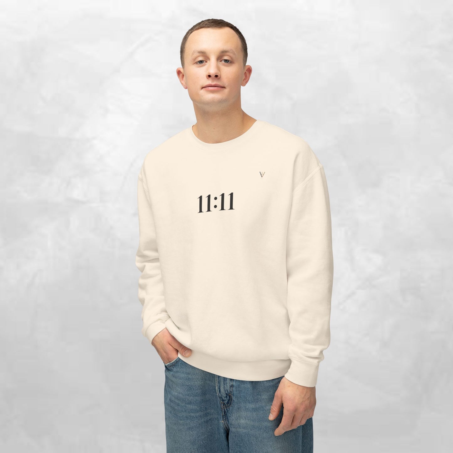 Cool Pigeon Graphic Crewneck Sweatshirt for Trendy Vibes