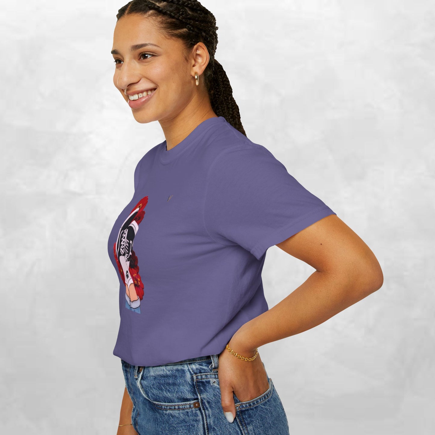 Trendy Graphic Tee with Floral Design, Unisex T-shirt, Streetwear Style, Casual Wear, Perfect for Summer