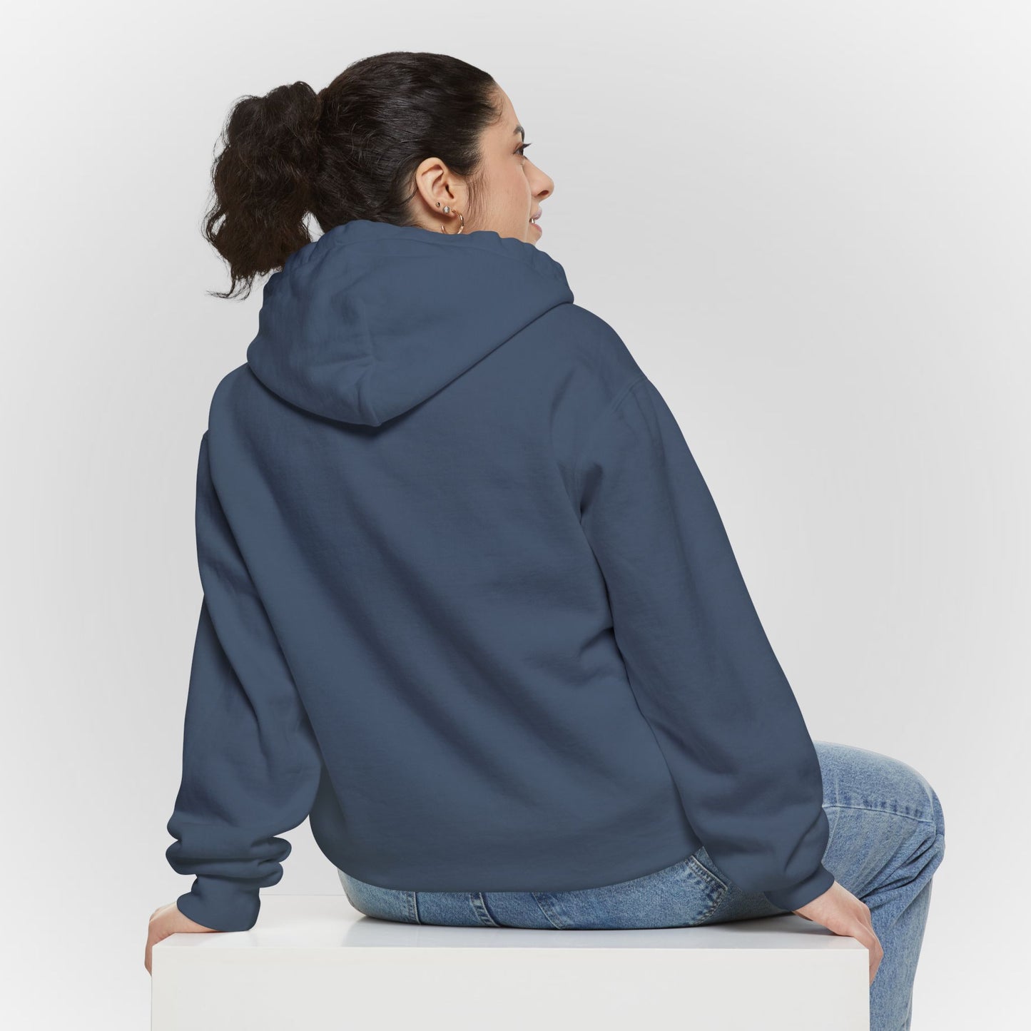 Comfortable Unisex Garment-Dyed Hoodie for Relaxed Days