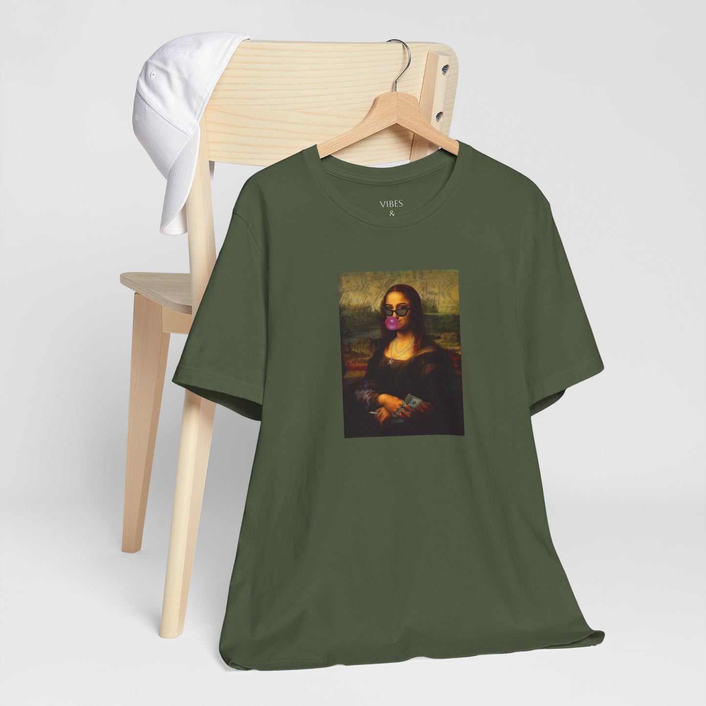 Mona Lisa Fun Tee, Artistic Short Sleeve Tee, Unique Graphic T-Shirt, Trendy Art Shirt, Gift for Art Lovers
