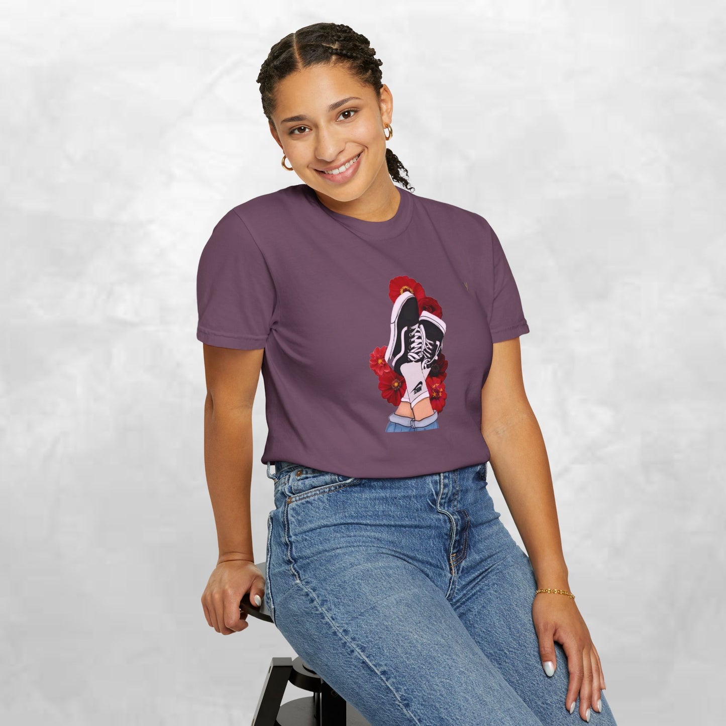 Trendy Graphic Tee with Floral Design, Unisex T-shirt, Streetwear Style, Casual Wear, Perfect for Summer