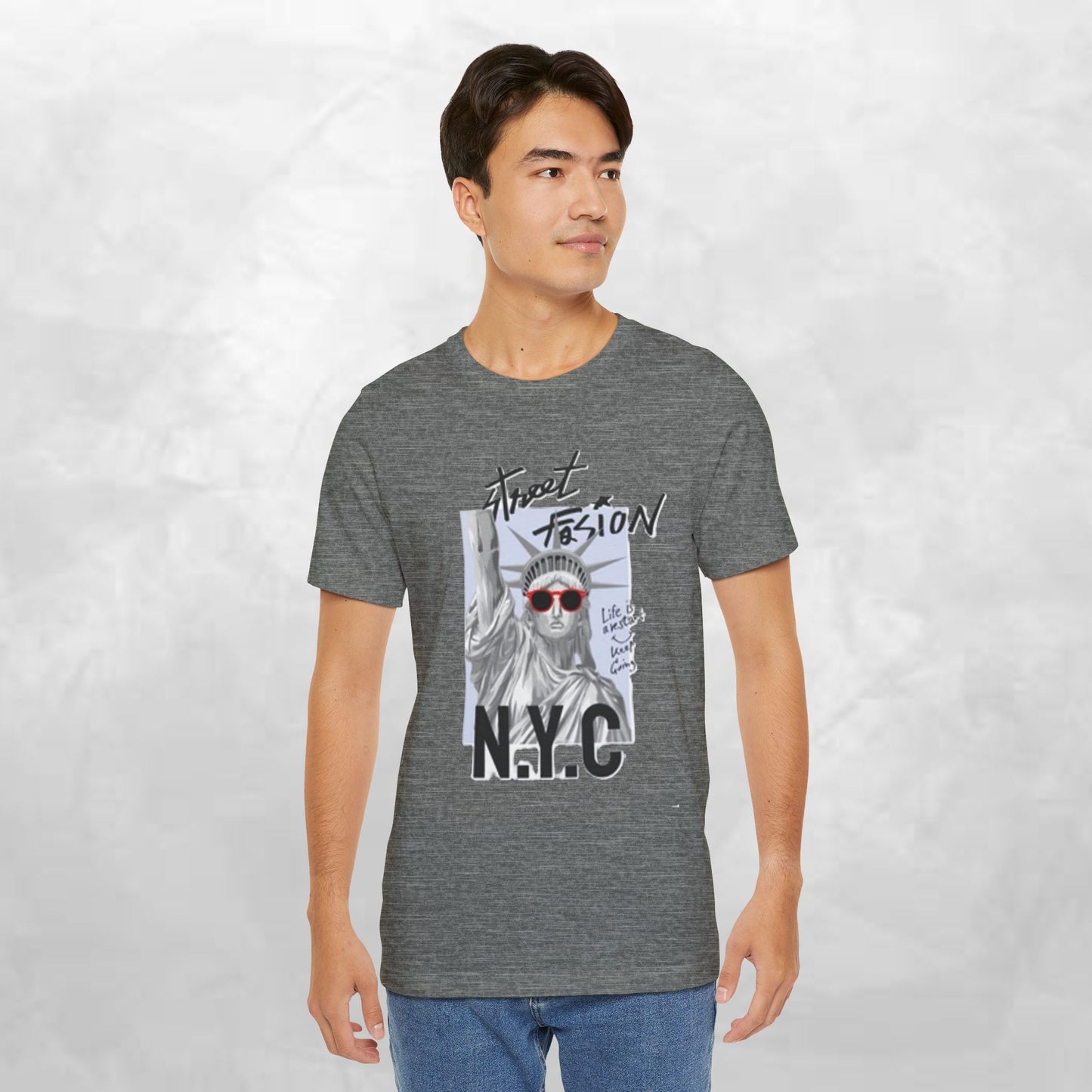 Statue of Liberty Graphic Tee, NYC Pride Shirt, Unisex Casual Wear, Summer Fashion, Unique Gift for Travelers