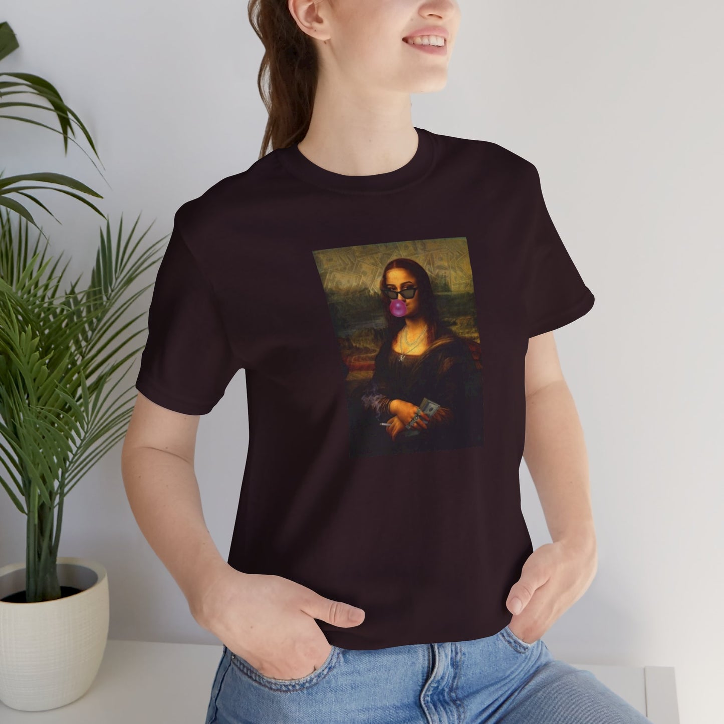 Mona Lisa Fun Tee, Artistic Short Sleeve Tee, Unique Graphic T-Shirt, Trendy Art Shirt, Gift for Art Lovers