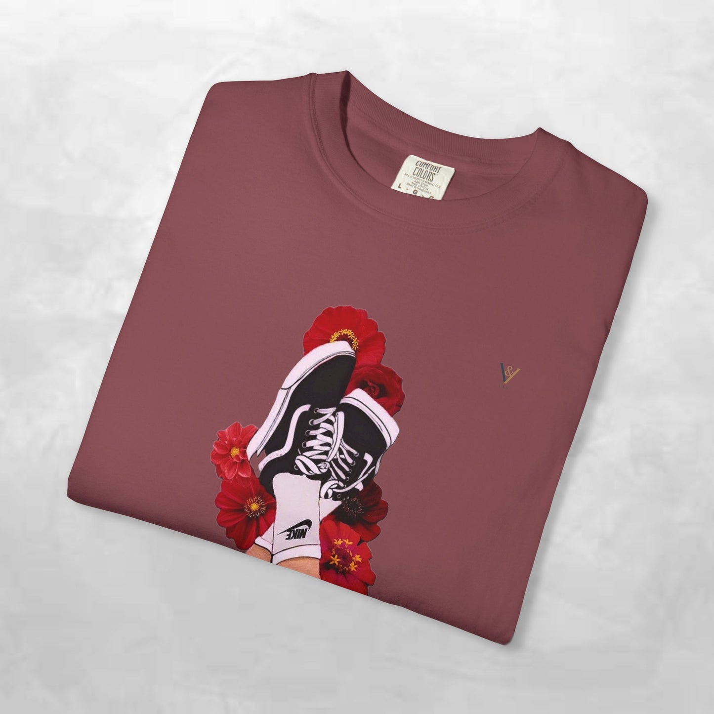 Trendy Graphic Tee with Floral Design, Unisex T-shirt, Streetwear Style, Casual Wear, Perfect for Summer