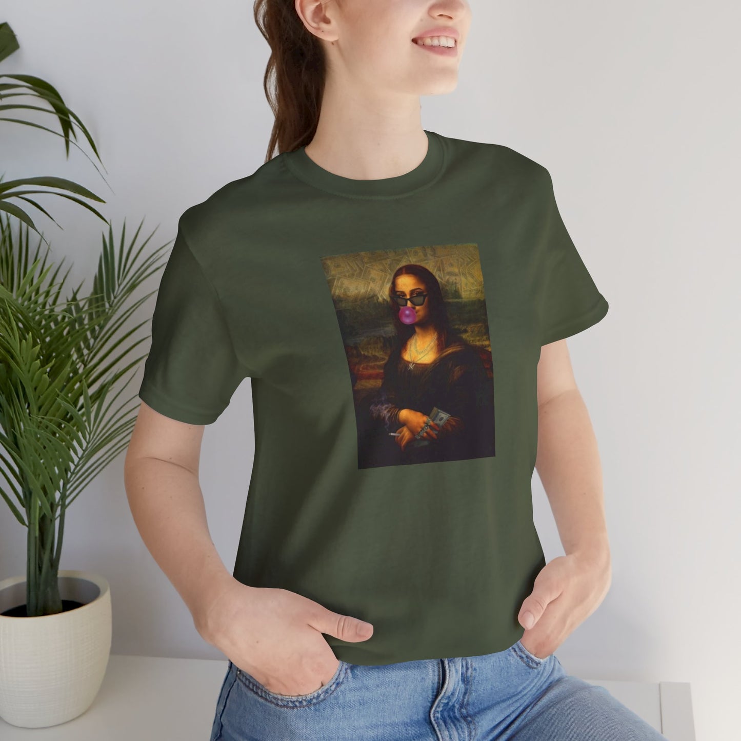 Mona Lisa Fun Tee, Artistic Short Sleeve Tee, Unique Graphic T-Shirt, Trendy Art Shirt, Gift for Art Lovers