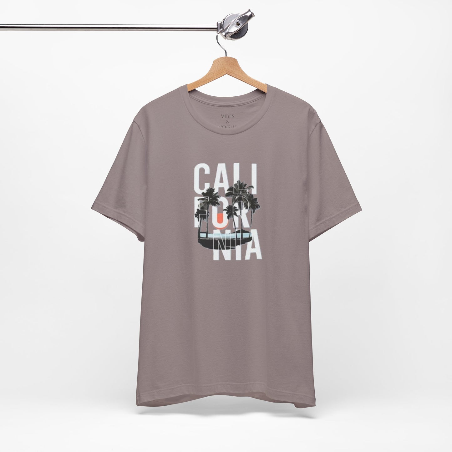 California Vibes Unisex Tee, Summer Fun T-Shirt, Casual Wear, Beach Day Shirt, Gift for Travelers, Holiday Fashion
