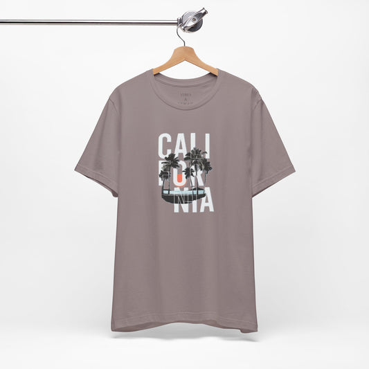 California Vibes Unisex Tee, Summer Fun T-Shirt, Casual Wear, Beach Day Shirt, Gift for Travelers, Holiday Fashion