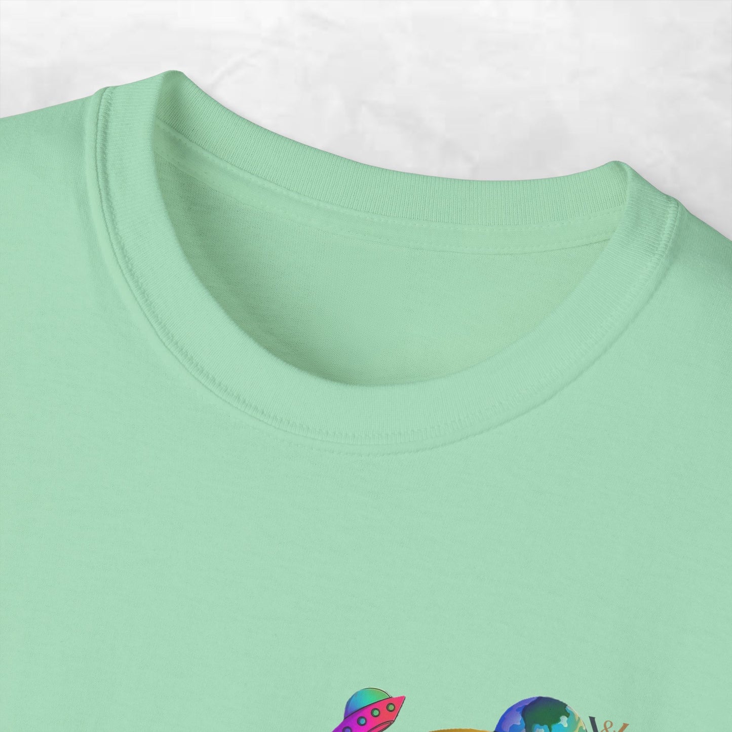 Funny Graphic Tee – "Happy Taco" Design for Food Lovers