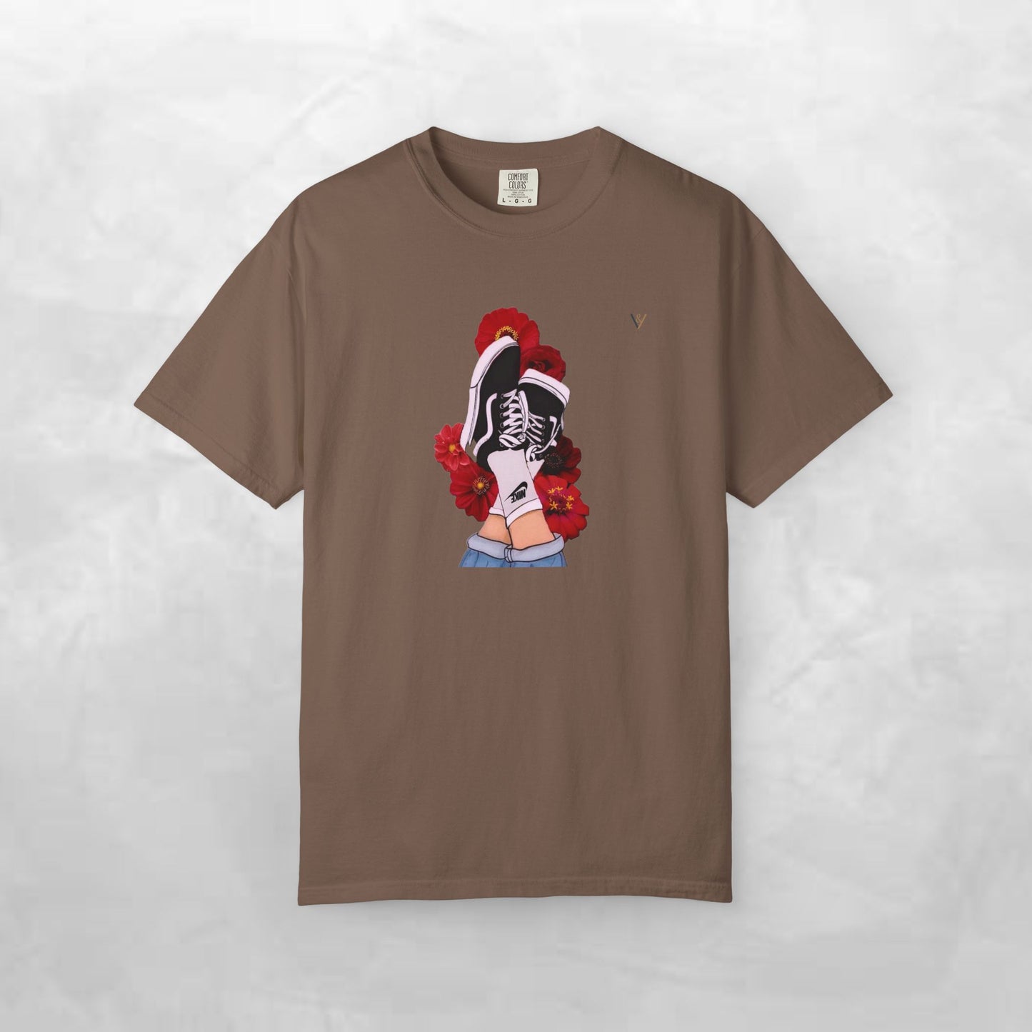 Trendy Graphic Tee with Floral Design, Unisex T-shirt, Streetwear Style, Casual Wear, Perfect for Summer