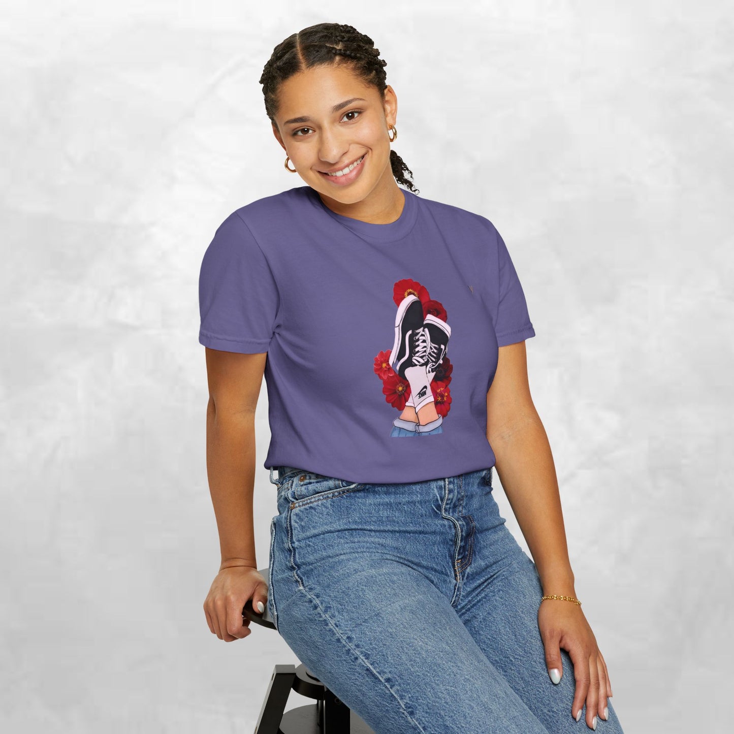 Trendy Graphic Tee with Floral Design, Unisex T-shirt, Streetwear Style, Casual Wear, Perfect for Summer