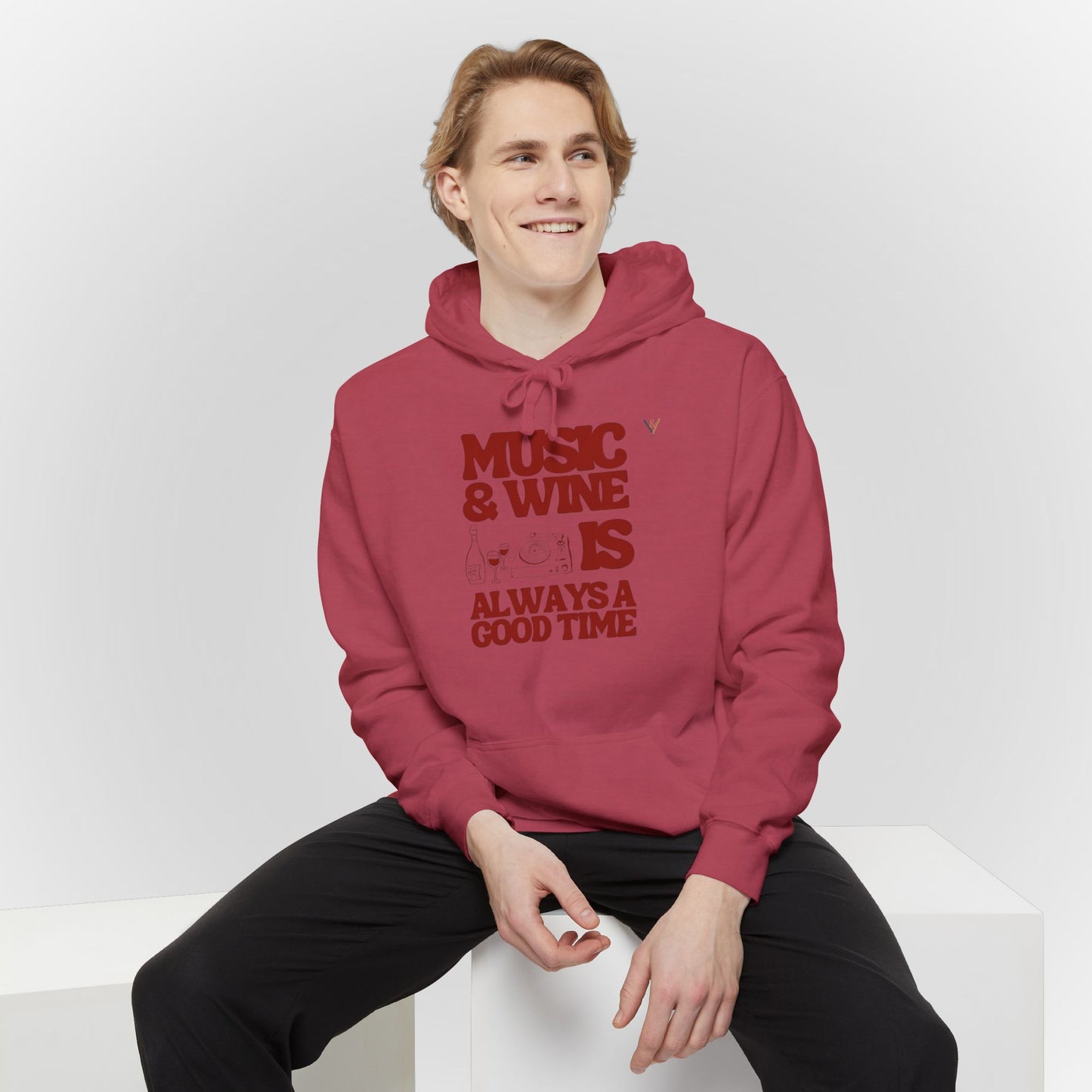 Comfortable Unisex Garment-Dyed Hoodie for Relaxed Days