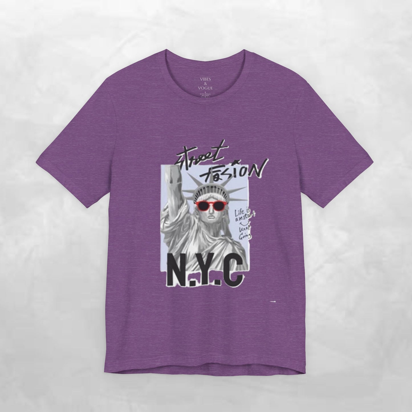 Statue of Liberty Graphic Tee, NYC Pride Shirt, Unisex Casual Wear, Summer Fashion, Unique Gift for Travelers