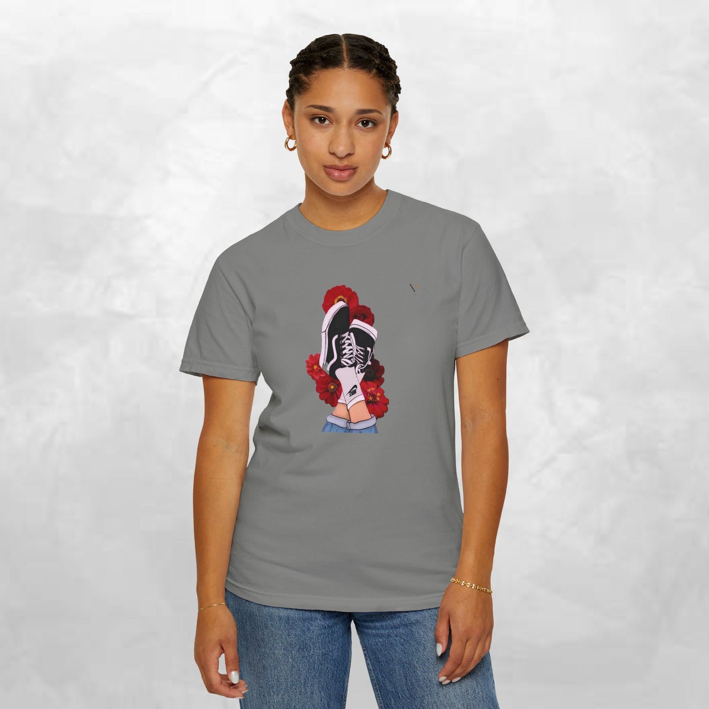 Trendy Graphic Tee with Floral Design, Unisex T-shirt, Streetwear Style, Casual Wear, Perfect for Summer