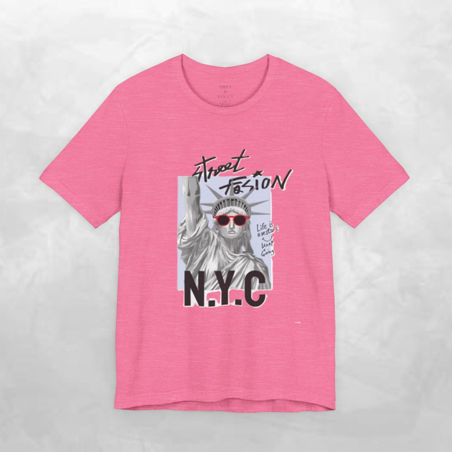 Statue of Liberty Graphic Tee, NYC Pride Shirt, Unisex Casual Wear, Summer Fashion, Unique Gift for Travelers