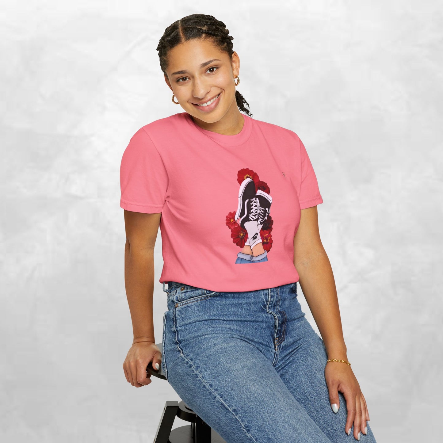 Trendy Graphic Tee with Floral Design, Unisex T-shirt, Streetwear Style, Casual Wear, Perfect for Summer