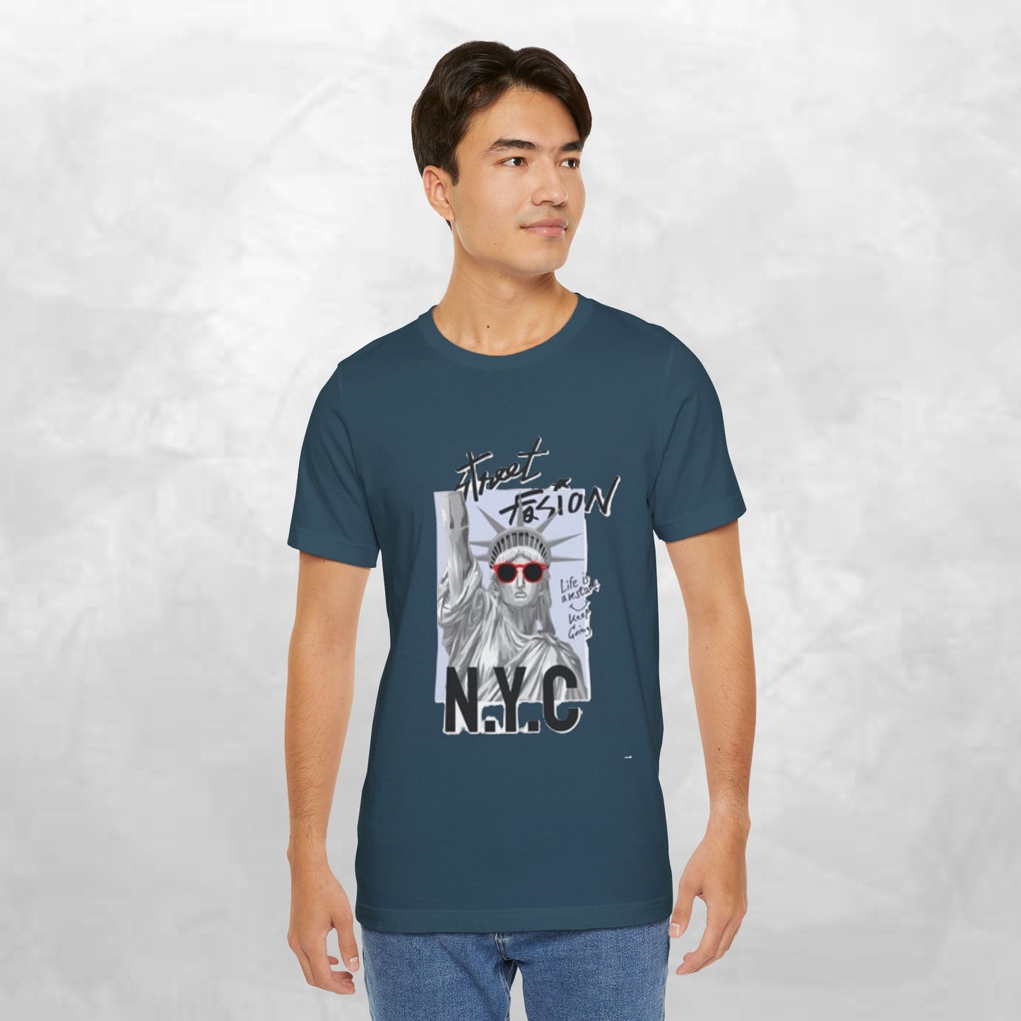 Statue of Liberty Graphic Tee, NYC Pride Shirt, Unisex Casual Wear, Summer Fashion, Unique Gift for Travelers