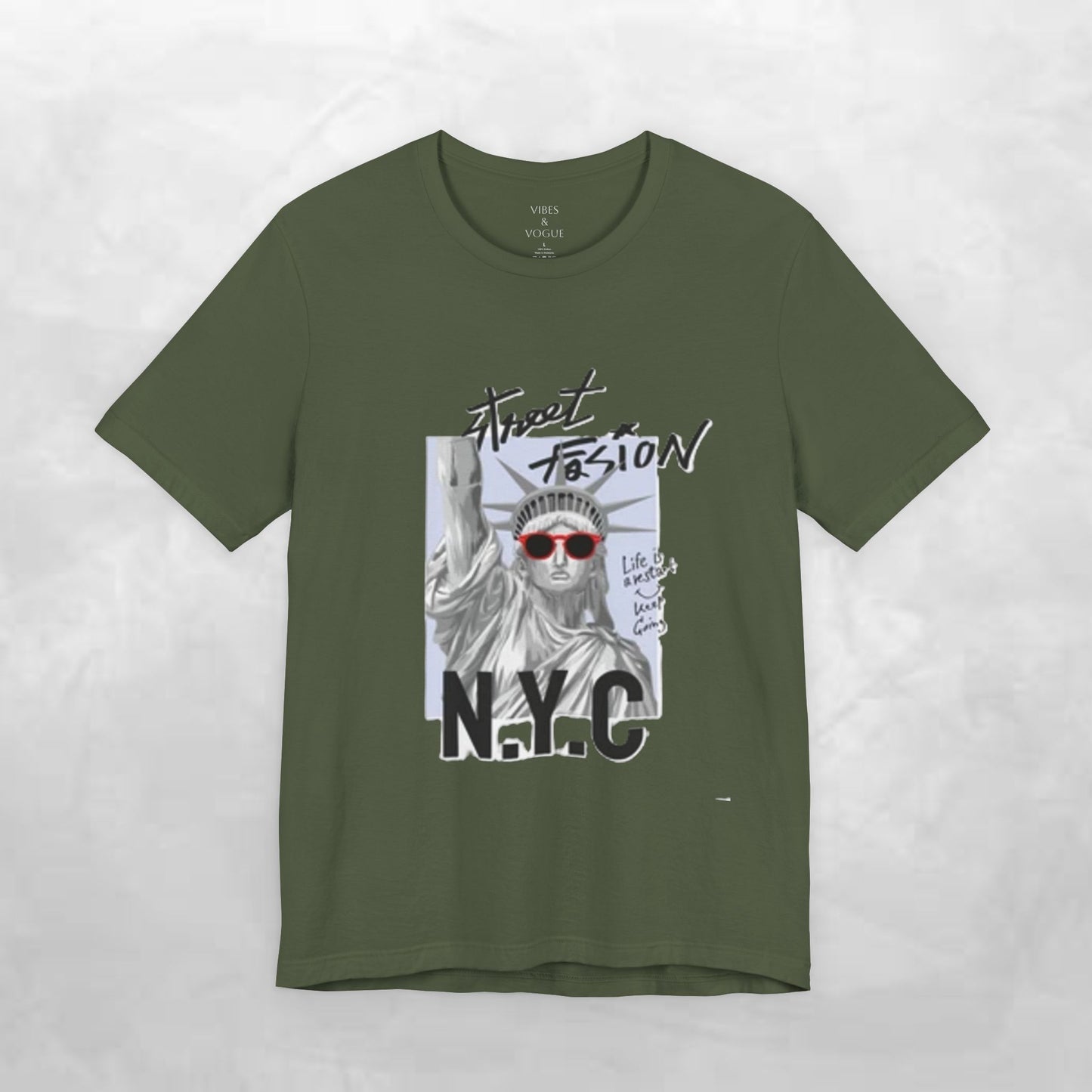 Statue of Liberty Graphic Tee, NYC Pride Shirt, Unisex Casual Wear, Summer Fashion, Unique Gift for Travelers