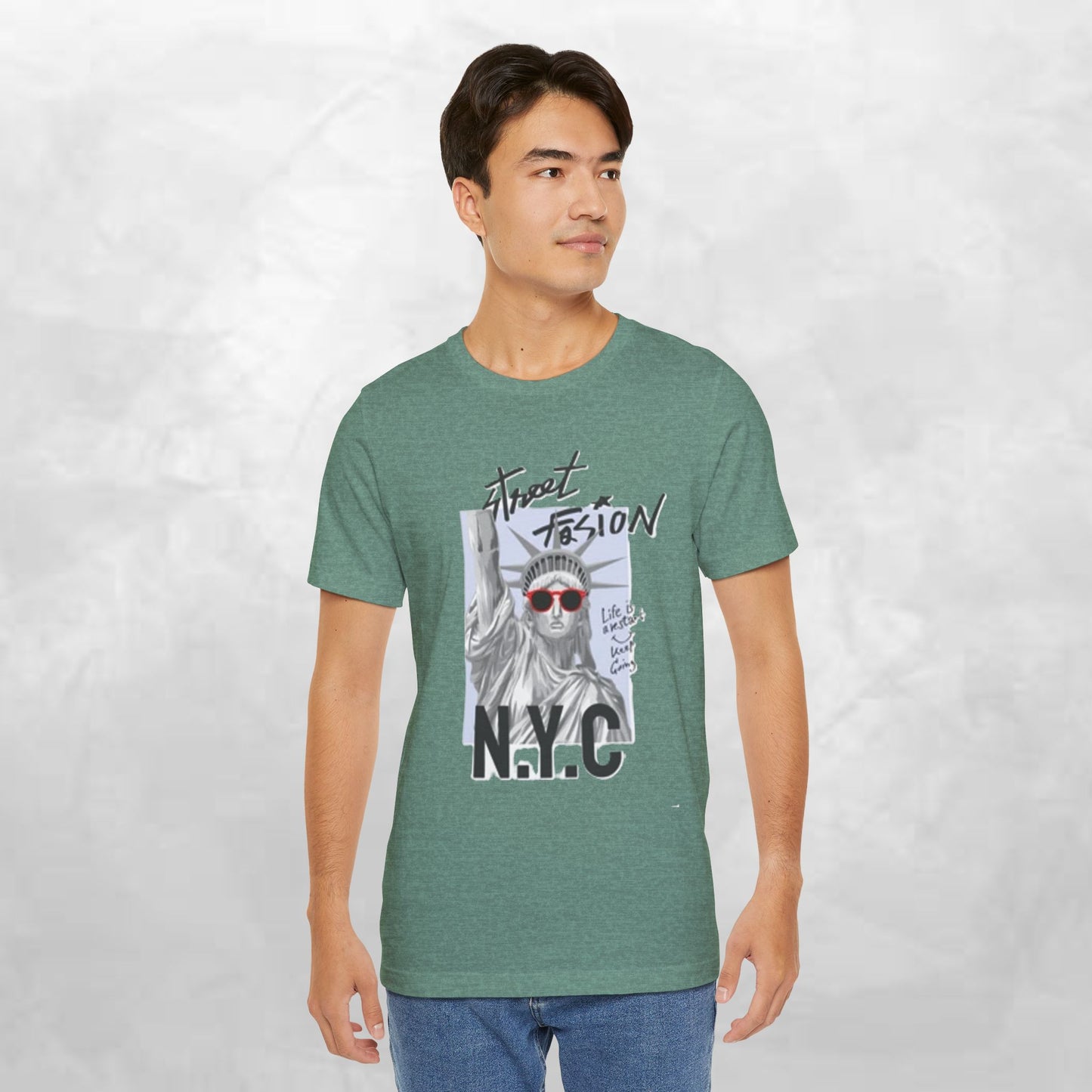 Statue of Liberty Graphic Tee, NYC Pride Shirt, Unisex Casual Wear, Summer Fashion, Unique Gift for Travelers