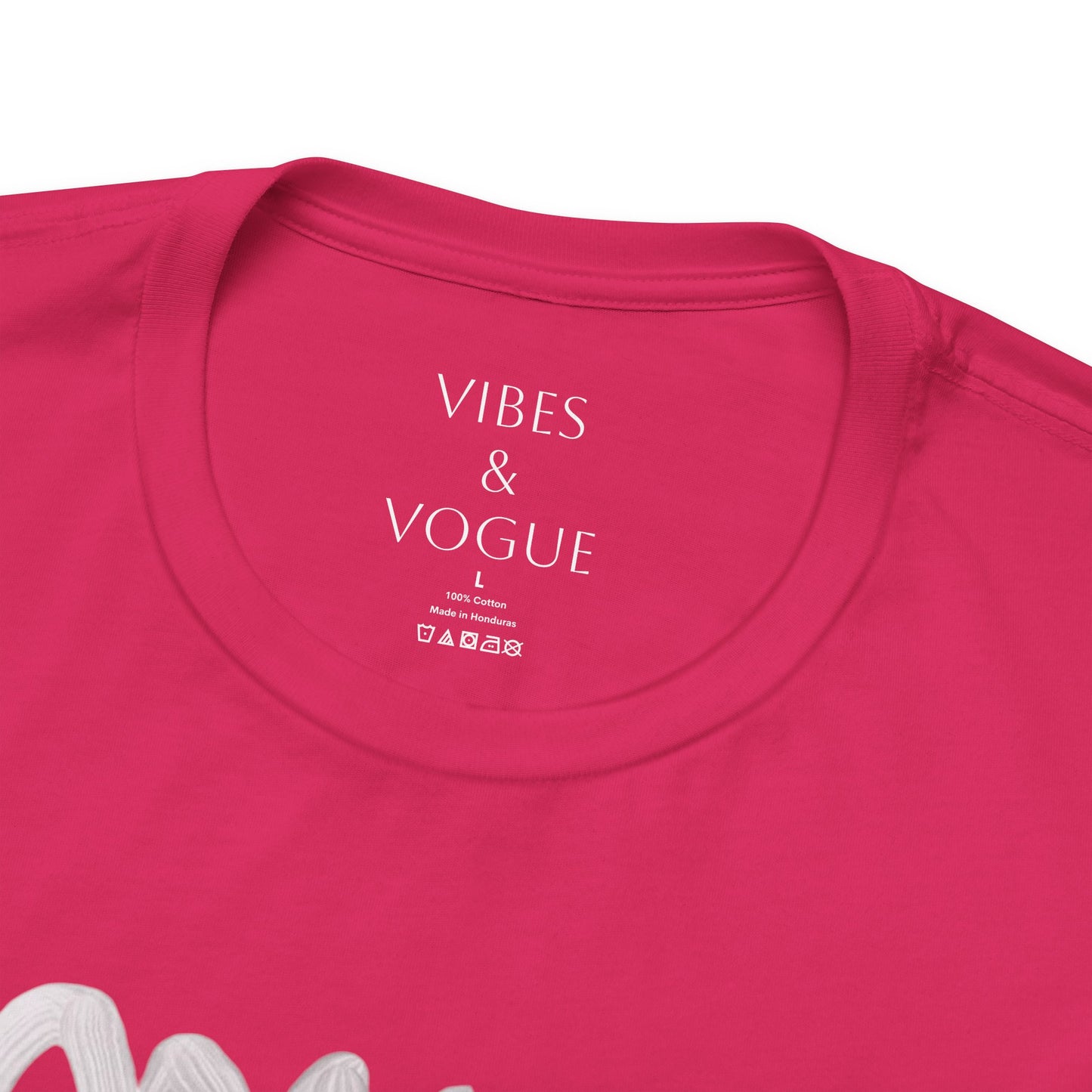 Vibes & Vogue Unisex Short Sleeve Tee - Trendy Graphic Tee for Fashion Lovers