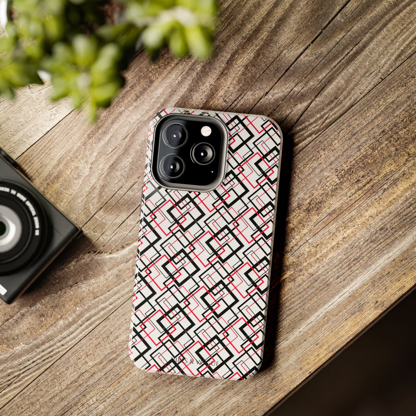 Stylish Geometric Tough Phone Case - Modern Design for Trendsetters