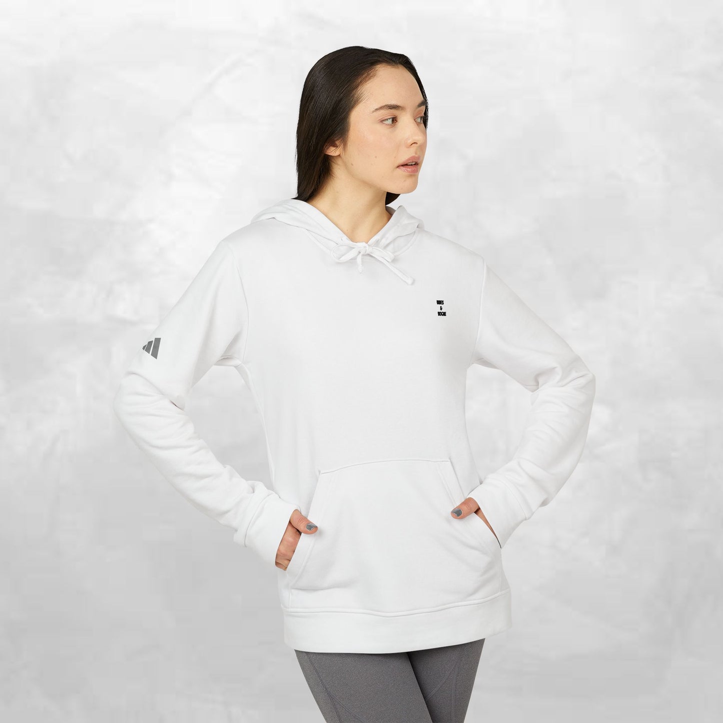Adidas Unisex Fleece Hoodie - Cozy Athletic Fashion for Everyday Wear