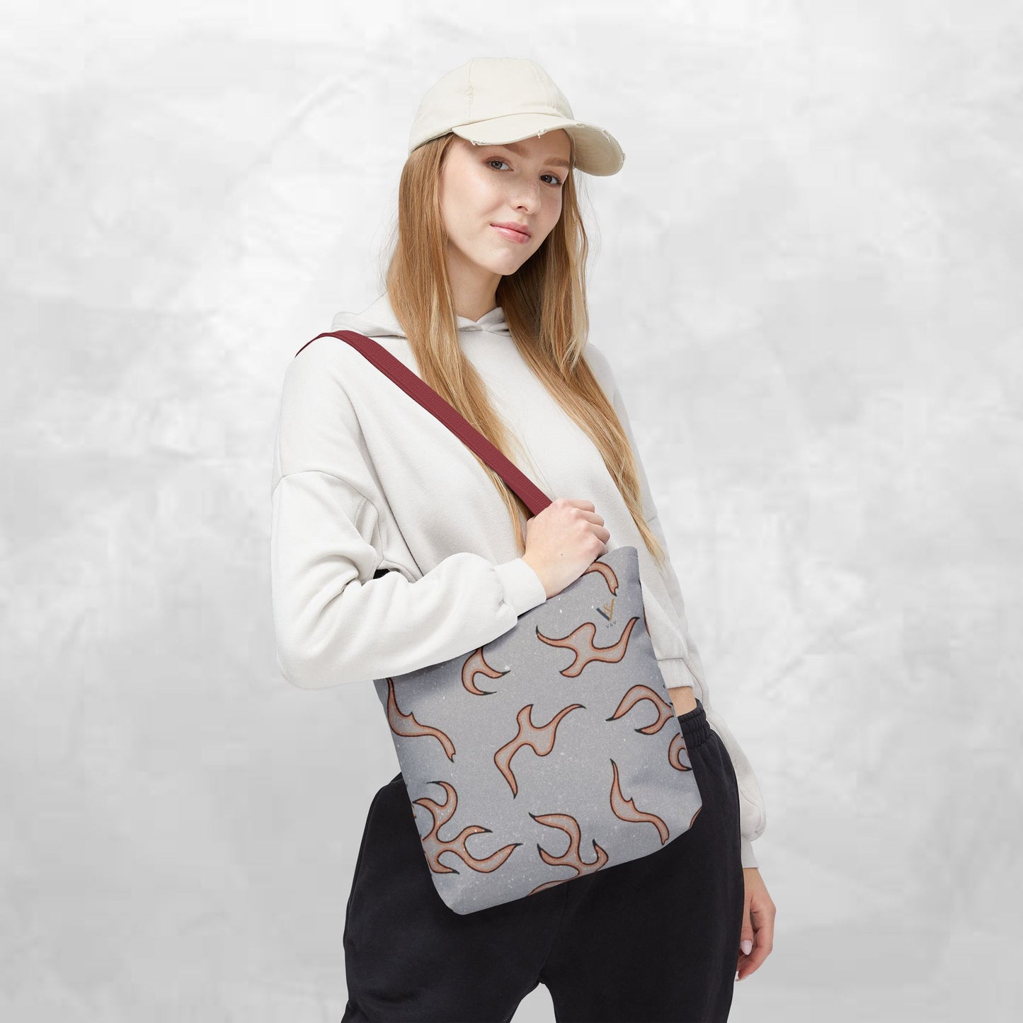 Stylish AOP Tote Bag - Trendy Reusable Shopping Bag, Casual Handbag, Gift for Her, Eco-friendly Tote, Everyday Carryall