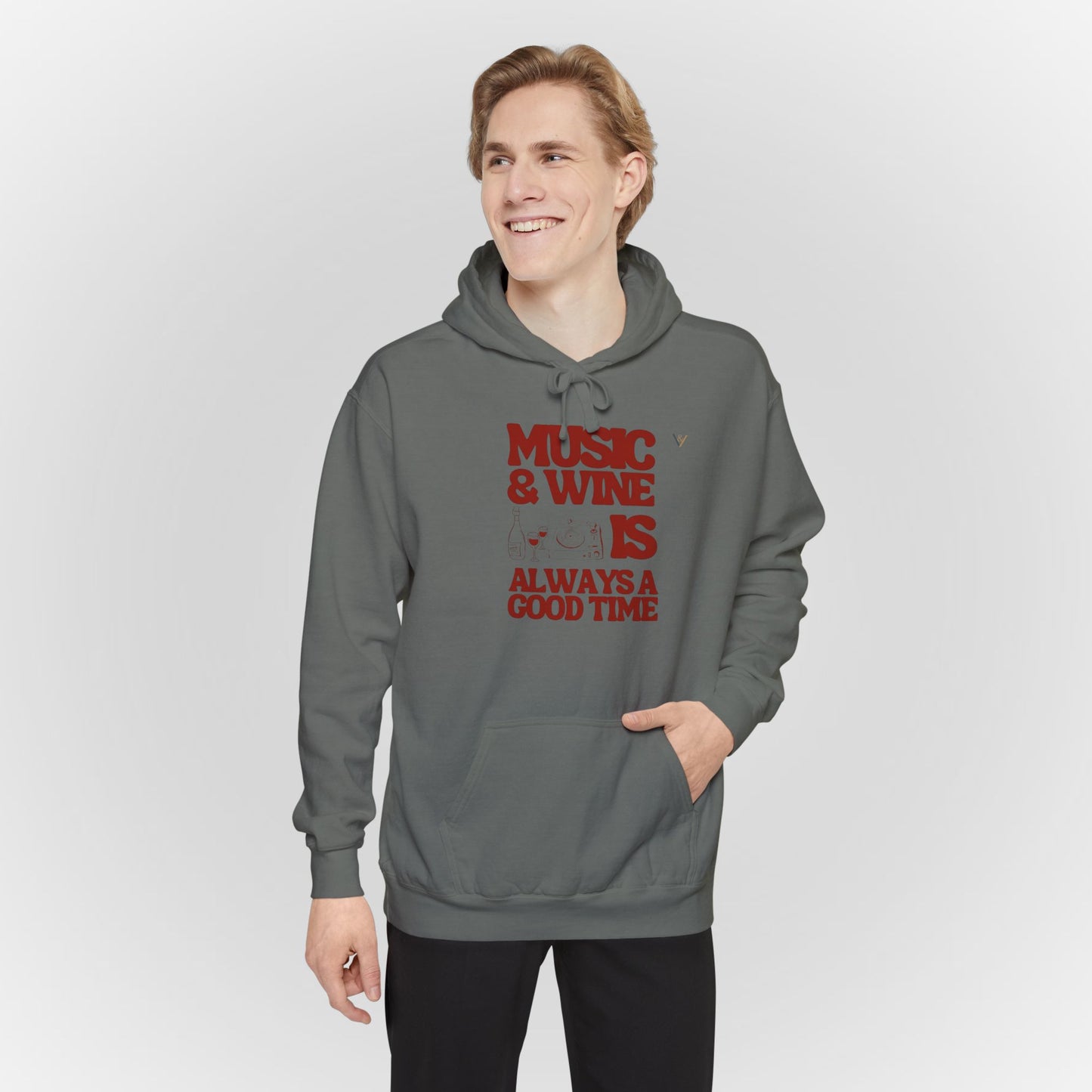 Comfortable Unisex Garment-Dyed Hoodie for Relaxed Days