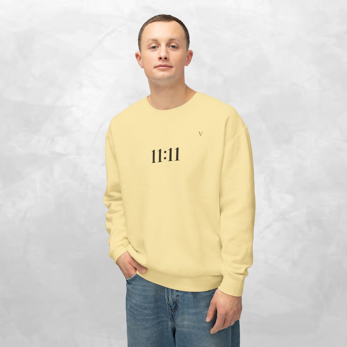 Cool Pigeon Graphic Crewneck Sweatshirt for Trendy Vibes