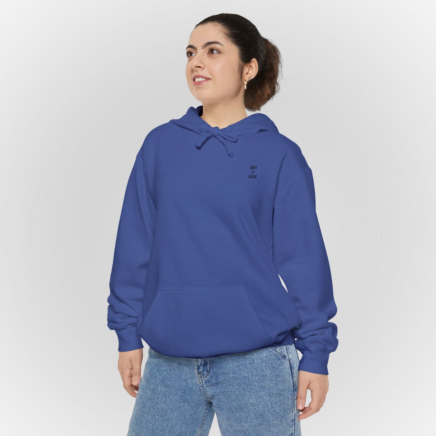 Comfortable Unisex Garment-Dyed Hoodie for Relaxed Days