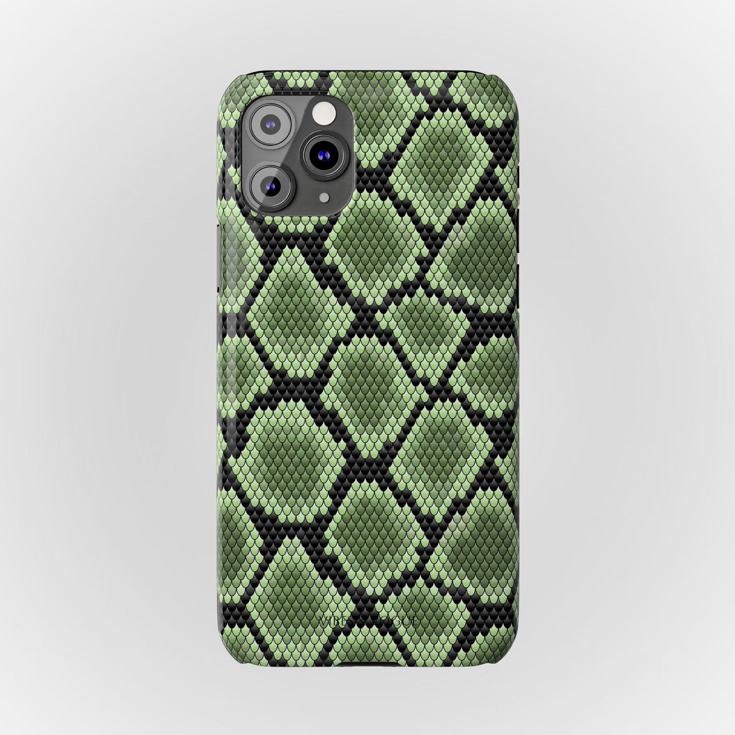 Sleek Green Snake Skin Slim Phone Case - Stylish & Protective for All Occasions