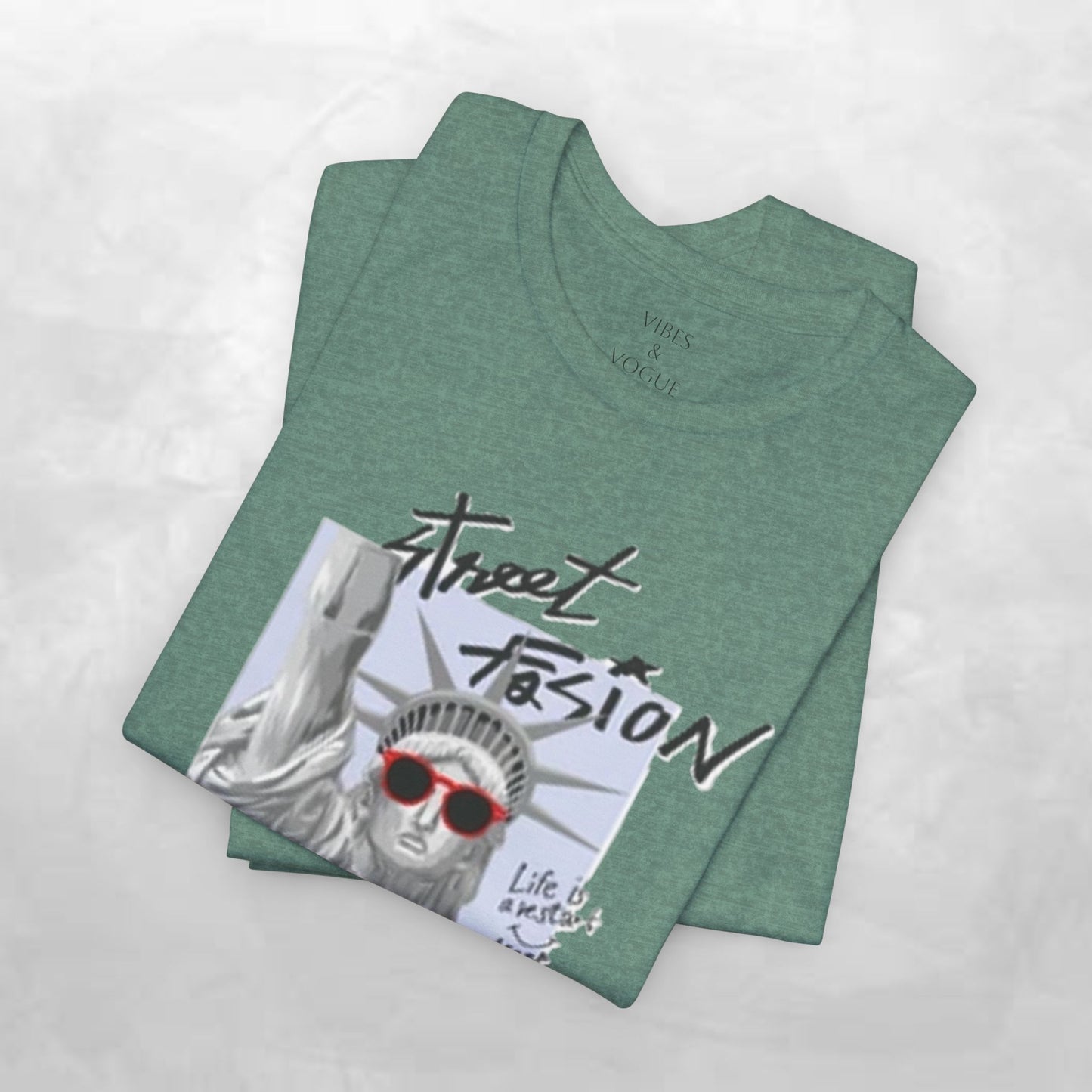 Statue of Liberty Graphic Tee, NYC Pride Shirt, Unisex Casual Wear, Summer Fashion, Unique Gift for Travelers