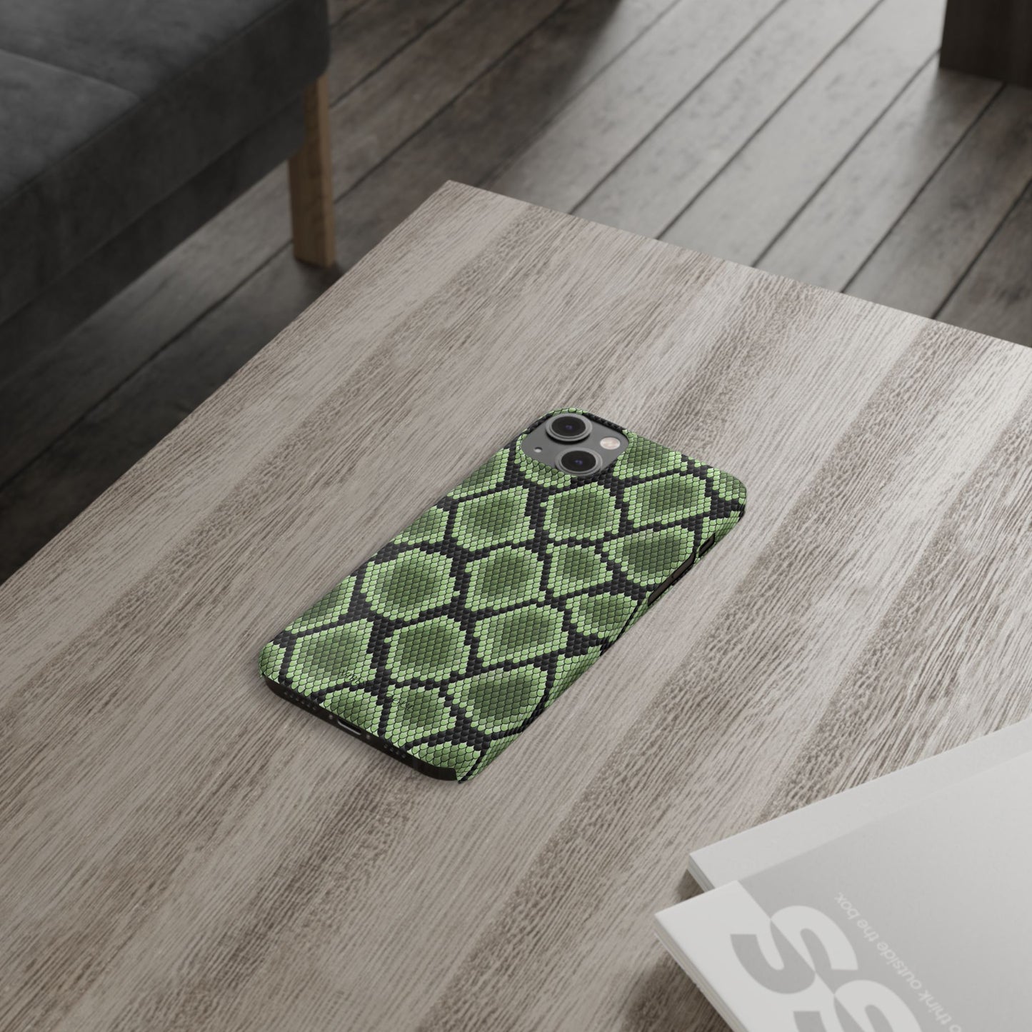 Sleek Green Snake Skin Slim Phone Case - Stylish & Protective for All Occasions