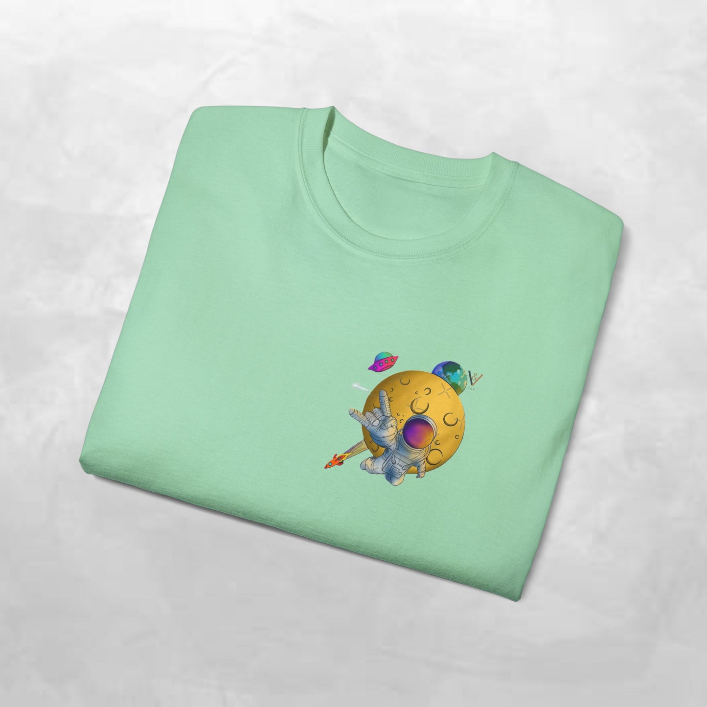 Funny Graphic Tee – "Happy Taco" Design for Food Lovers