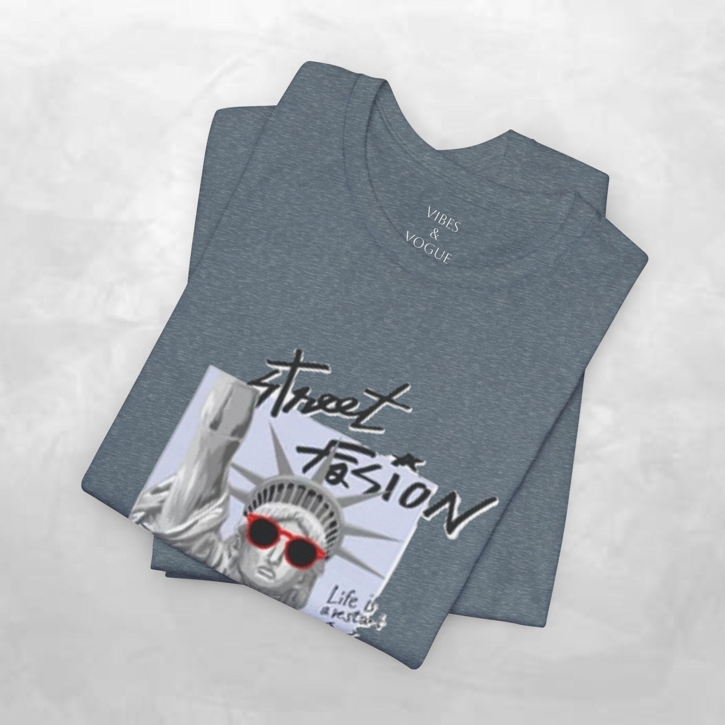 Statue of Liberty Graphic Tee, NYC Pride Shirt, Unisex Casual Wear, Summer Fashion, Unique Gift for Travelers