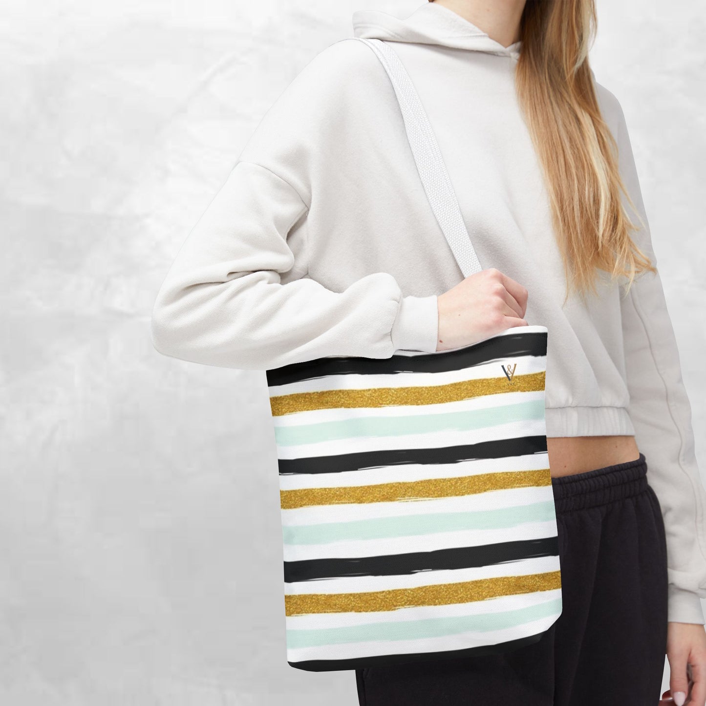 Chic Striped Tote Bag, Stylish Handbag, Casual Carryall, Everyday Shopper, Gift for Her, Beach Bag, Fashion Accessory