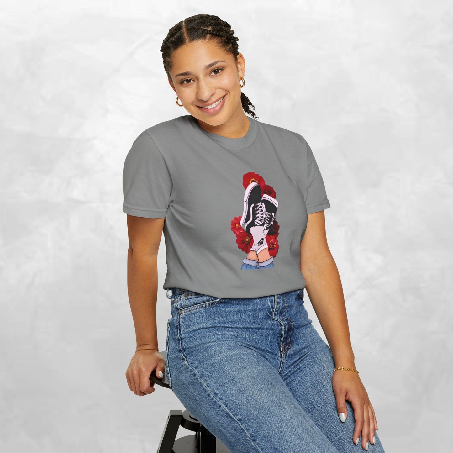 Trendy Graphic Tee with Floral Design, Unisex T-shirt, Streetwear Style, Casual Wear, Perfect for Summer