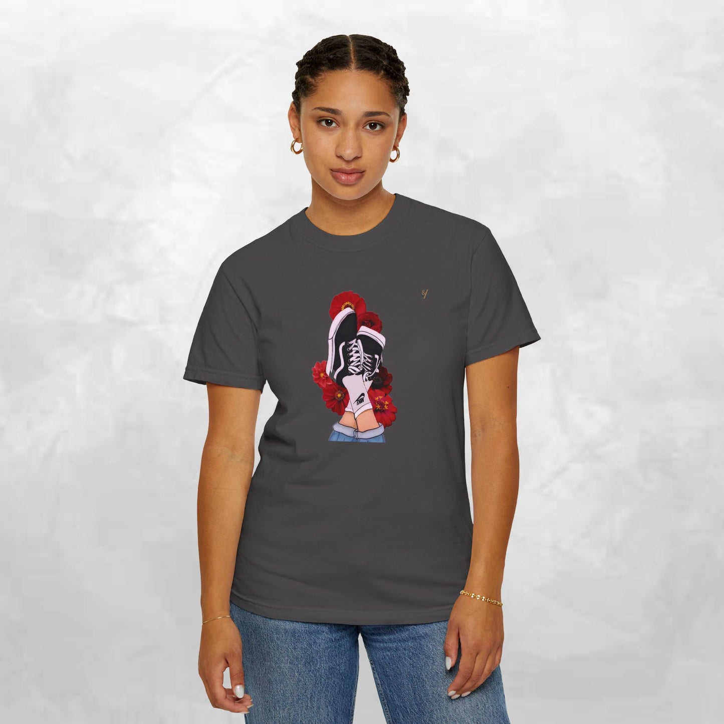 Trendy Graphic Tee with Floral Design, Unisex T-shirt, Streetwear Style, Casual Wear, Perfect for Summer