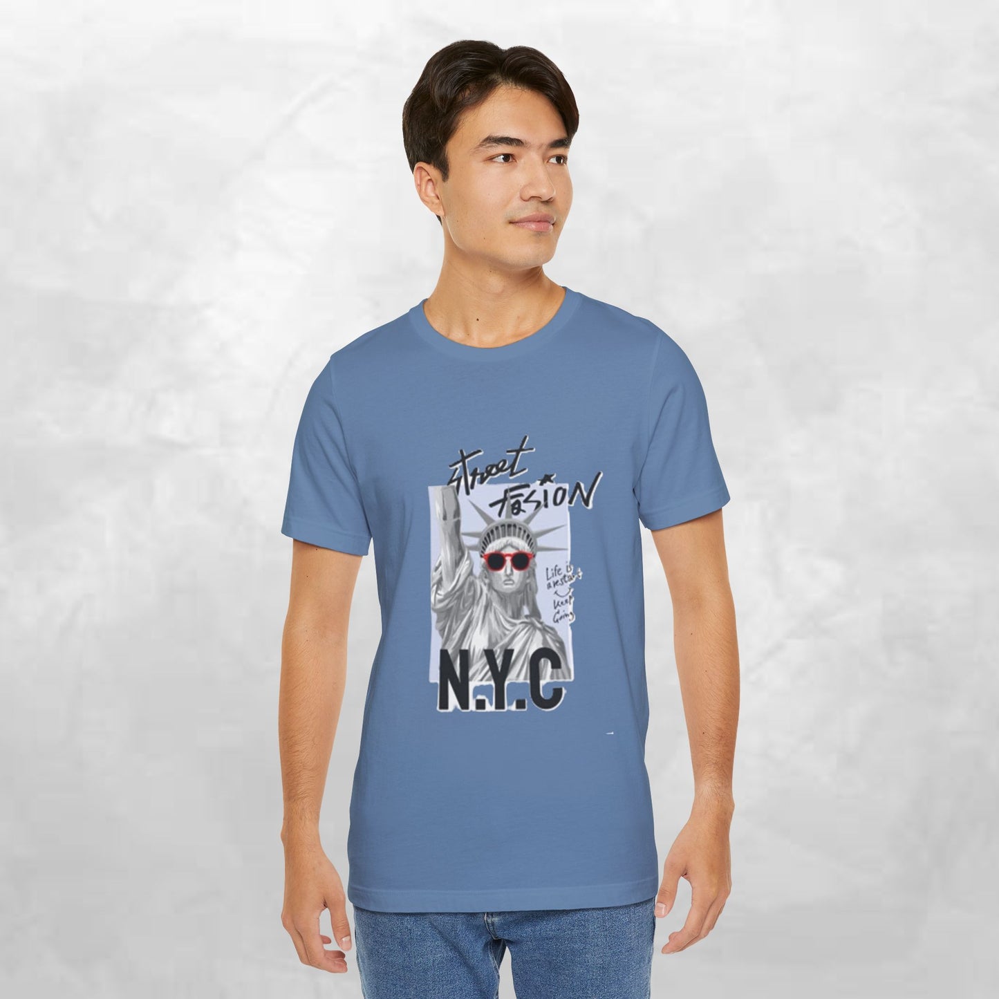 Statue of Liberty Graphic Tee, NYC Pride Shirt, Unisex Casual Wear, Summer Fashion, Unique Gift for Travelers