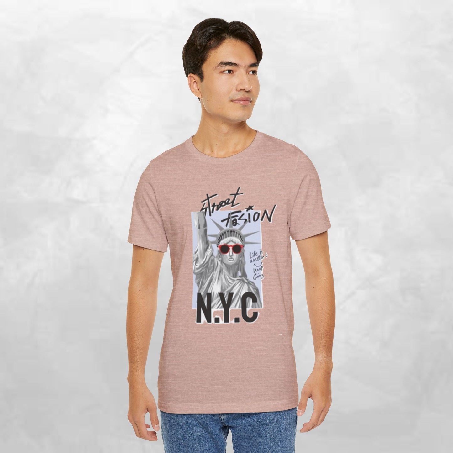 Statue of Liberty Graphic Tee, NYC Pride Shirt, Unisex Casual Wear, Summer Fashion, Unique Gift for Travelers