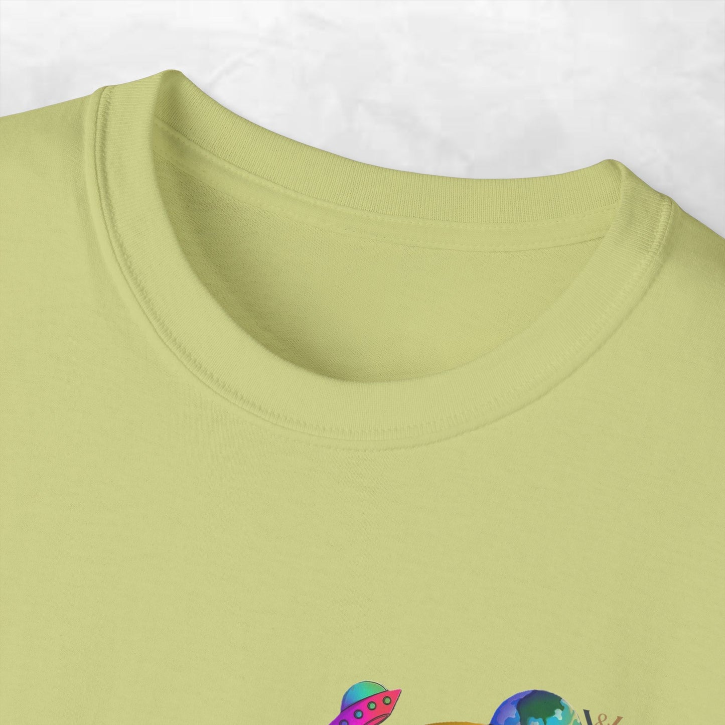 Funny Graphic Tee – "Happy Taco" Design for Food Lovers